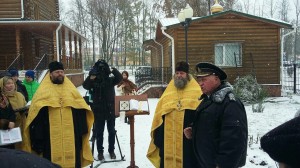 Освящение закладного камня в основание памятника морякам.